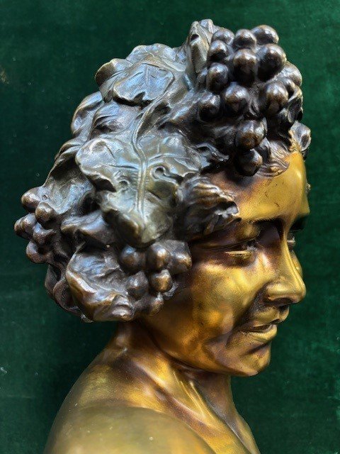 Charming bust ‘ Bacchus ’ in bronze signed by Nelson 19thC. Decorative bronze sculpture standing on a coloured marble base and signed at the back by Anton Nelson ( 1849-1910 ) Dimensions : Height : 53 cm