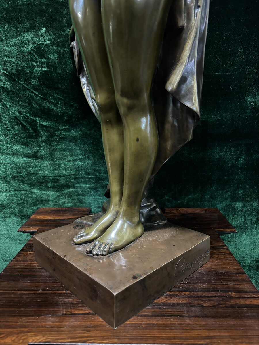 Elegant large bronze sculpture ‘Phyrne’ late 19thC. ( 86 cm ). Phryne in patinated bronze Art Nouveau - Pierre Etienne Daniel Campagne ( 1851-1914 ) A finely detailed figure of a nude woman with draperies on her arms and shoulders.