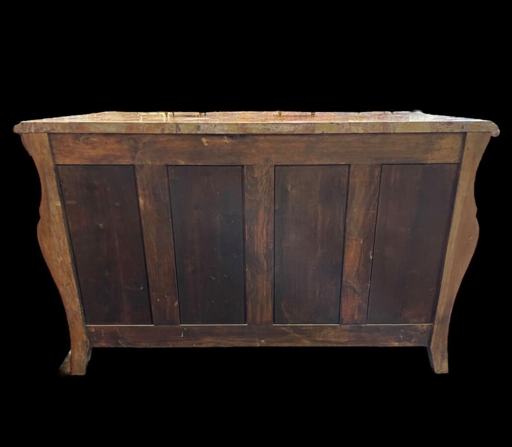 Large commode in Louis XV style 19th century Dresser with parquet veneer, gilt bronze ornaments and fitted with 2 small drawers at the top and 2 large ones below. At the top a beautiful Plateau en Marbre Breche d'Alep. Dimensions : Width : 139 cm 