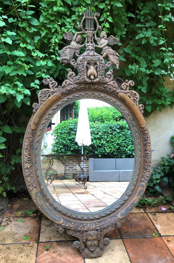 GILDED WOOD MIRROR IN CIRCULAR SHAPE WITH CARVED DECORAT…