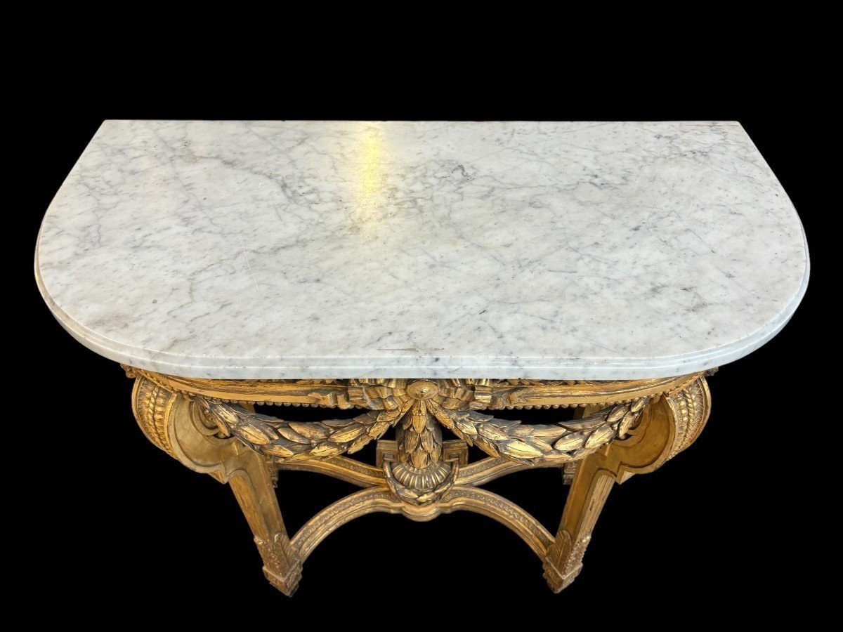 Nice console style Louis XVI in gilded wood 19th Century Decorative console with girlandes, ornamental vase and white marble top. Console and marble in good condition ( wooden girlande on the left side needs small restoration )