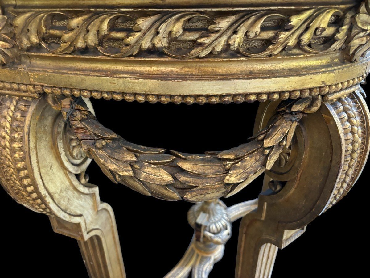 Nice console style Louis XVI in gilded wood 19th Century Decorative console with girlandes, ornamental vase and white marble top. Console and marble in good condition ( wooden girlande on the left side needs small restoration )