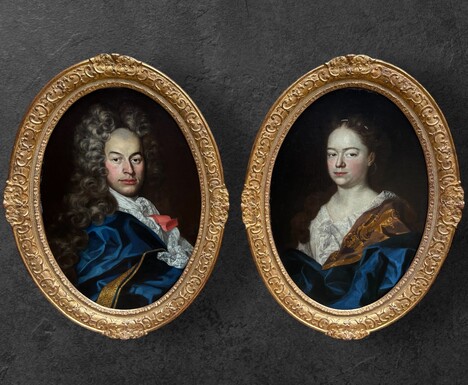 Pair of 18th century ‘Noble’ Oval Portrait Paintings. Oil on canvas paintings already restored with lining.  Contemporary 20th century carved and gilded wood frames. Pair of very decorative paintings.