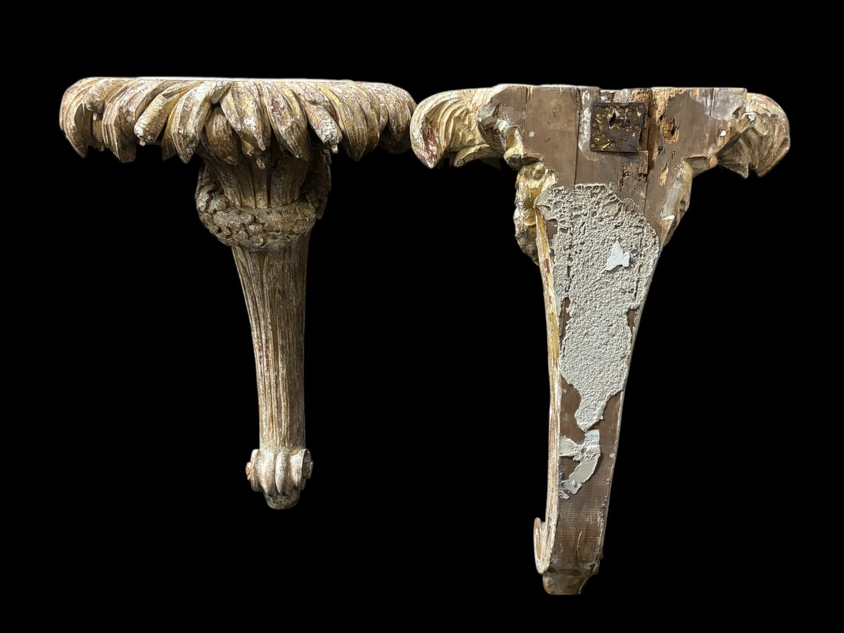 Pair of 19th century ‘Roseau’ wall brackets in patinated wood. Very decorative gilded wood brackets.  Top in Breche d'Alep marble.  Dimensions : Height : 87 cm Width : 64 cm Depth : 37 cm Both in good condition