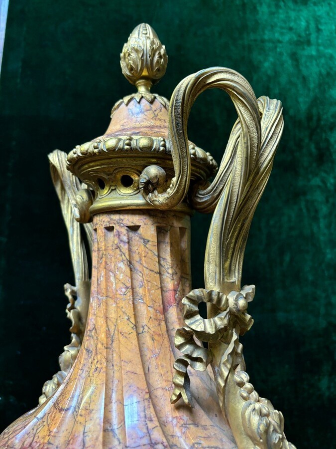 Pair of large castle vases in marble and gilt bronze 19thC. ( 80 cm ) Vases of very high quality with a height of 80 cm! In good condition with some flaws ( 1 lid needs restoration and 1 piece of bronze is missing ). Dimensions : Height : 80 cm 