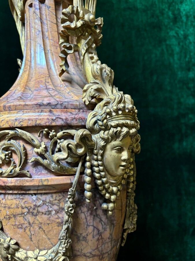 Pair of large castle vases in marble and gilt bronze 19thC. ( 80 cm ) Vases of very high quality with a height of 80 cm! In good condition with some flaws ( 1 lid needs restoration and 1 piece of bronze is missing ). Dimensions : Height : 80 cm 