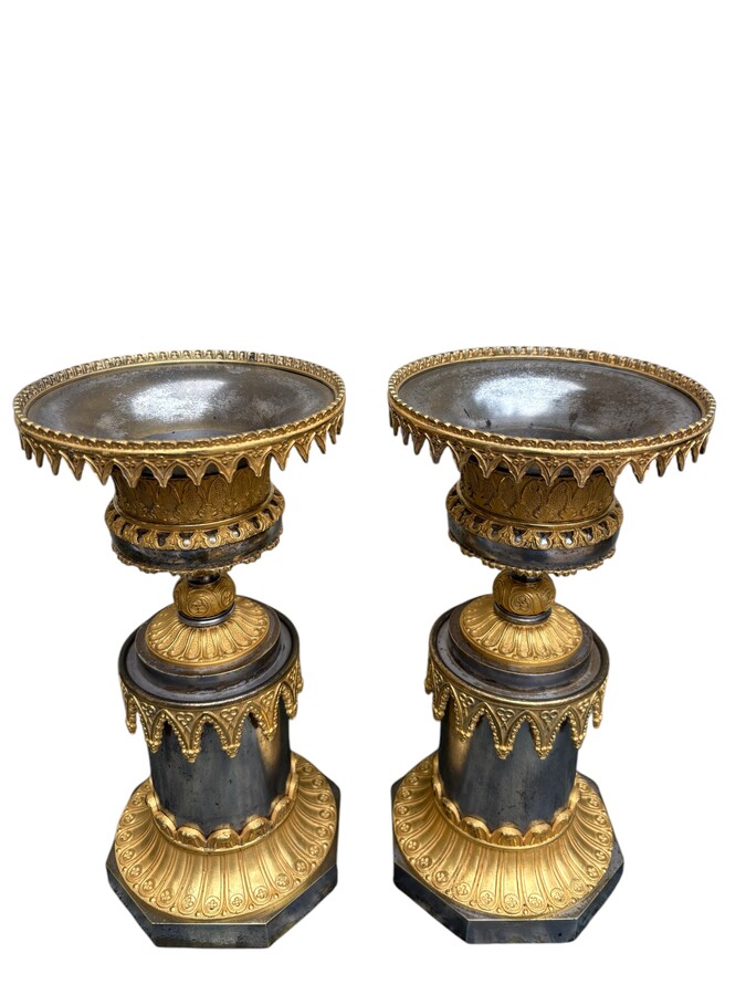 Pair of large cathedral style cassolettes in gilded bronze with mercury and silverplated patina from the Charles X period, early 19th century. Octagonal base which gives them a lot of character, a wide neck for opulence. 