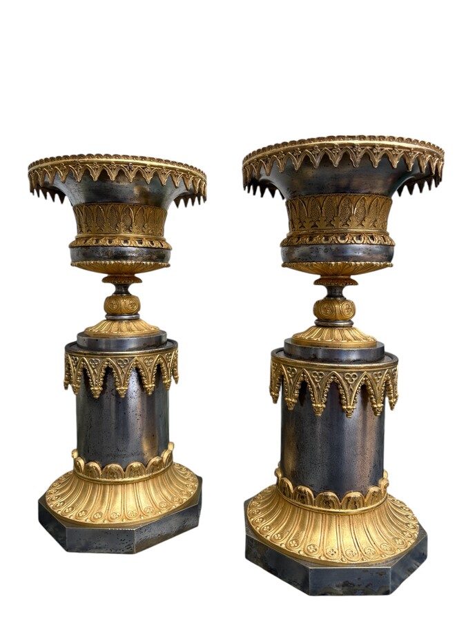 Pair of large cathedral style cassolettes in gilded bronze with mercury and silverplated patina from the Charles X period, early 19th century. Octagonal base which gives them a lot of character, a wide neck for opulence. 