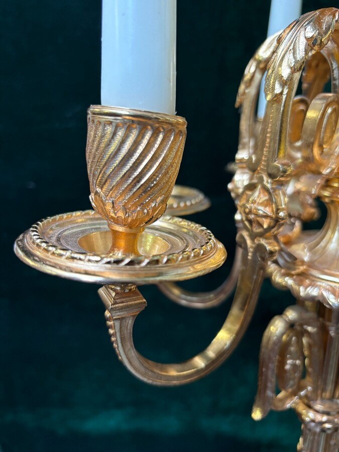 Pair of large gilt bronze candlesticks Napoleon III Very elegant candlesticks with 7 candleholders , decorated with ornaments and resting on a gilt bronze / white marble base Dimensions : Height : 74 cm Width : 31 cm Both are in very good condition