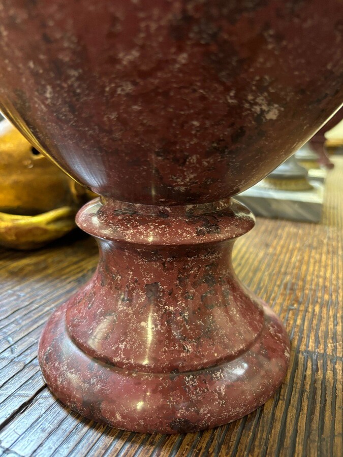 Pair of wooden lidded vases painted in imitation porphyry 20th century. Very decorative vases , the lids are fixed. Dimensions : Height : 62 cm Width : 36 cm Both in very good condition