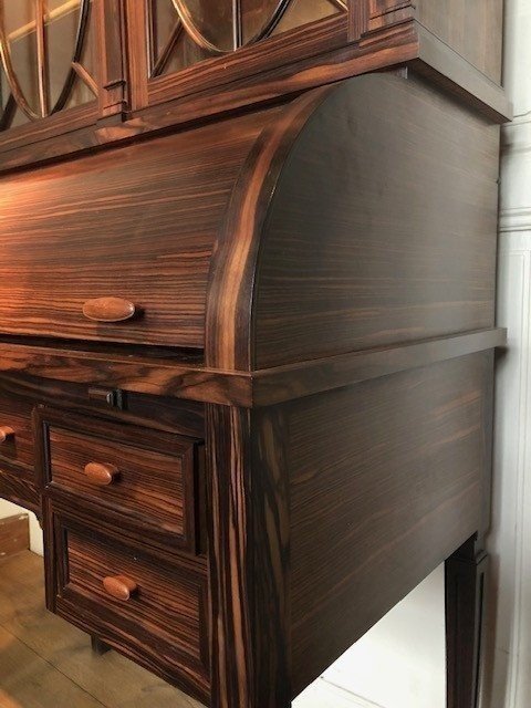 Rare Piece Of Furniture ART DECO In Macassar Ebony. High Quality Secretary In Very Good Condition With The Following Dimensions : Height : 204 Cm Width: 95 Cm Depth: 29.5 / 51.5 Cm Keys Are Provided. ART DECO Circa 1910-1925