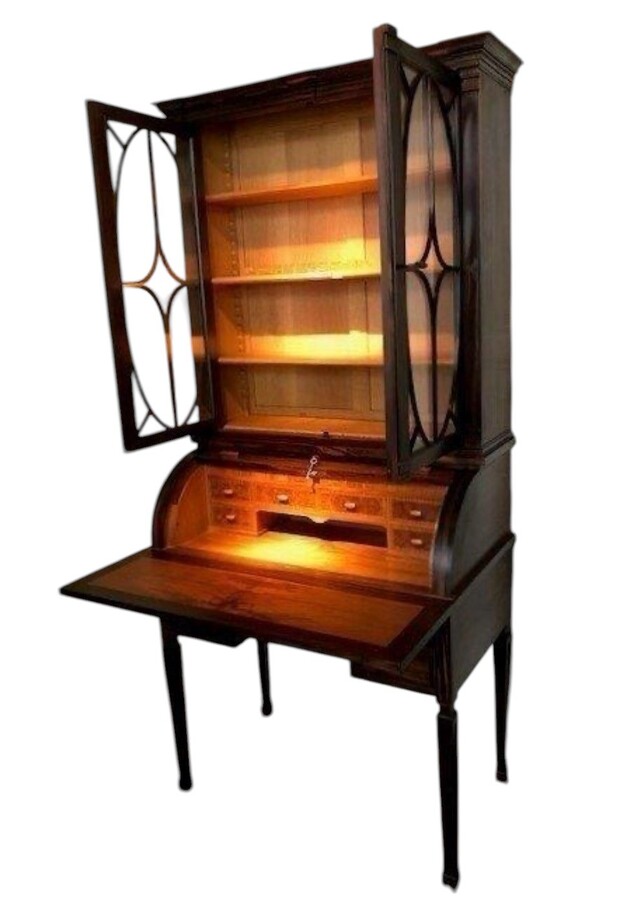 Rare Piece Of Furniture ART DECO In Macassar Ebony. High Quality Secretary In Very Good Condition With The Following Dimensions : Height : 204 Cm Width: 95 Cm Depth: 29.5 / 51.5 Cm Keys Are Provided. ART DECO Circa 1910-1925