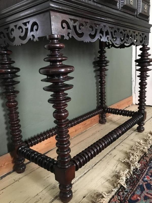 Speciale Portuguese cabinet ,18th Century.Walnut / ebony. Furniture consists of 2 parts with 10 drawers. Width: 1.16 Height: 1.57 Depth: 0.54