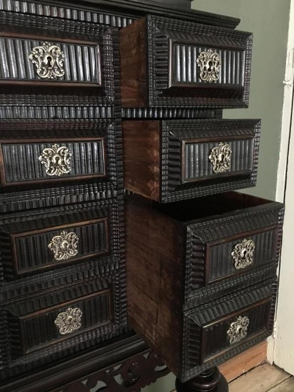 Speciale Portuguese cabinet ,18th Century.Walnut / ebony. Furniture consists of 2 parts with 10 drawers. Width: 1.16 Height: 1.57 Depth: 0.54