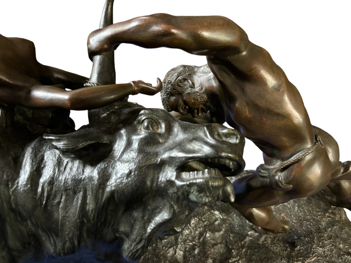 Very large bronze sculpture ‘ the abduction of Europa ’ ( 85 cm ). Special bronze sculpture of good quality with an eye for detail. Sculpture is signed by Antonio Amorgasti ( 1880-1942 ) and dated 1919 and stands on a marble base. 