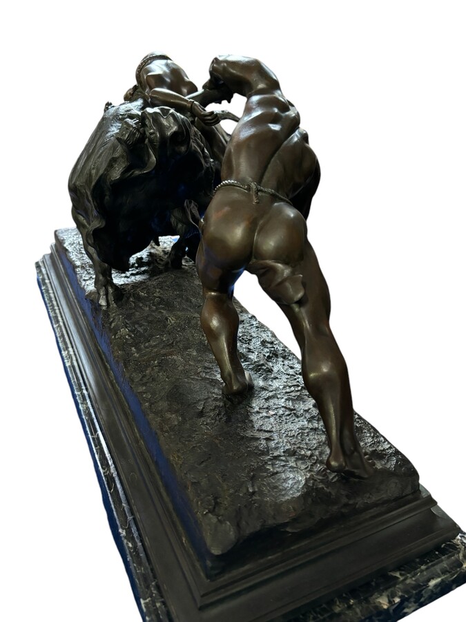 Very large bronze sculpture ‘ the abduction of Europa ’ ( 85 cm ). Special bronze sculpture of good quality with an eye for detail. Sculpture is signed by Antonio Amorgasti ( 1880-1942 ) and dated 1919 and stands on a marble base. 