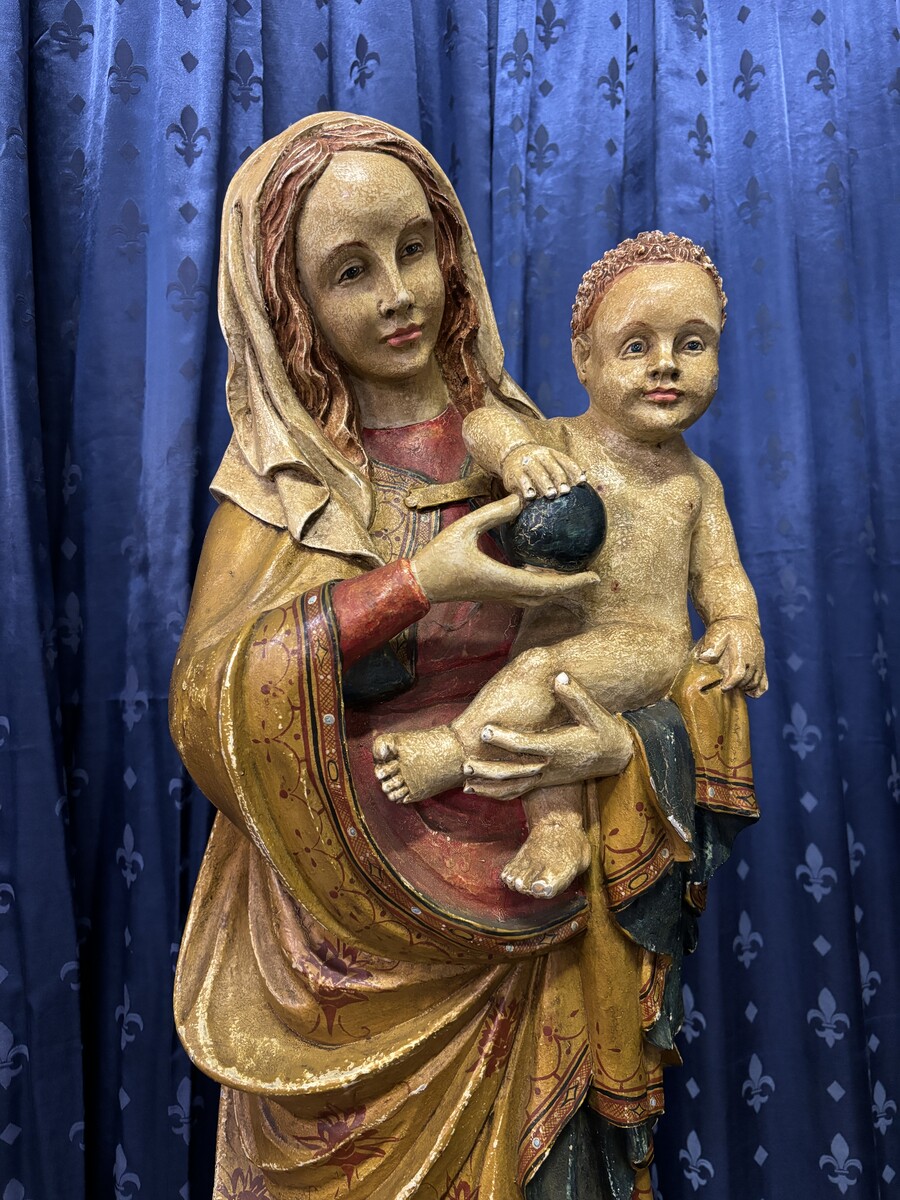 Wooden polychromed sculpture Madonna with child 19th century ( 87 cm ) Beautiful wooden sculpture from around 1880 in very good condition. Dimensions : Height : 88 cm Width : 32 cm Depth : 22 cm Base : 26 x 21 cm