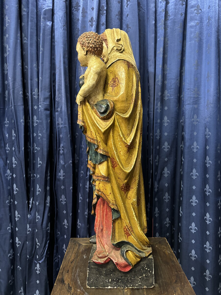 Wooden polychromed sculpture Madonna with child 19th century ( 87 cm ) Beautiful wooden sculpture from around 1880 in very good condition. Dimensions : Height : 88 cm Width : 32 cm Depth : 22 cm Base : 26 x 21 cm