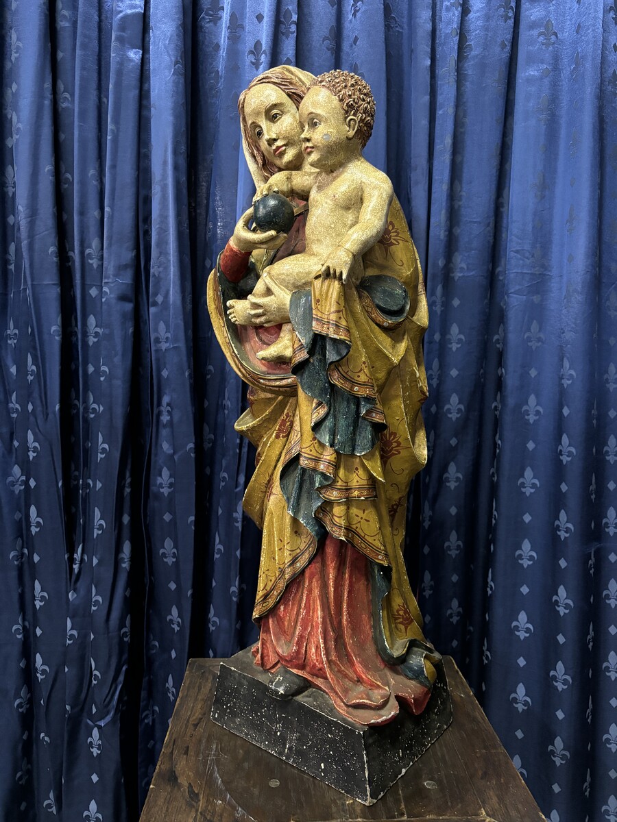 Wooden polychromed sculpture Madonna with child 19th century ( 87 cm ) Beautiful wooden sculpture from around 1880 in very good condition. Dimensions : Height : 88 cm Width : 32 cm Depth : 22 cm Base : 26 x 21 cm